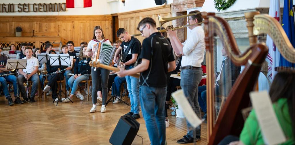 Dieses Bild zeigt eines von vielen Ergebnissen der Workshops der Schüler und Schülerinnen